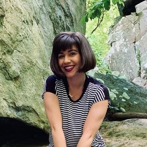 Meet your Posher, Laura